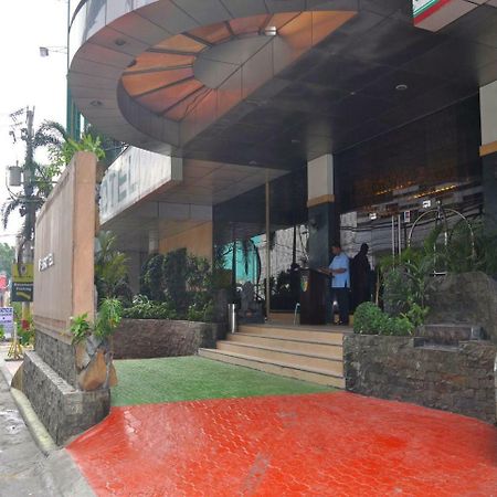 Eurotel North Edsa Quezon City Exterior foto