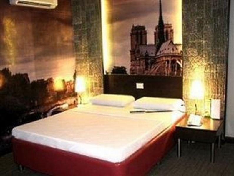 Eurotel North Edsa Quezon City Exterior foto