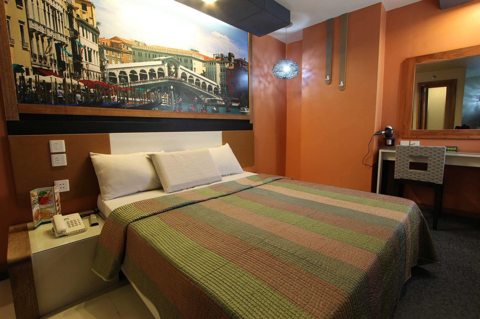Eurotel North Edsa Quezon City Exterior foto